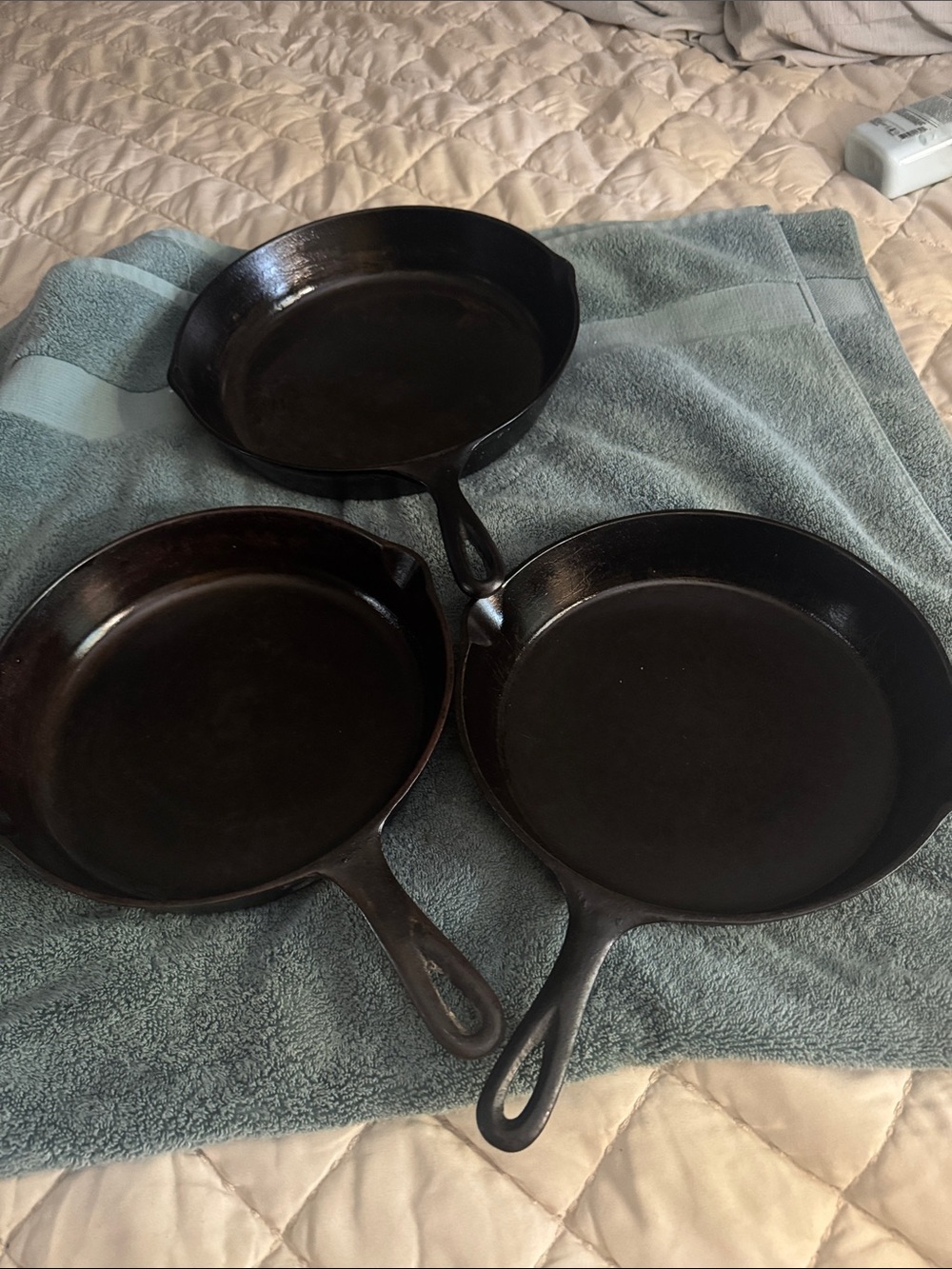 Seasoned Cast Iron Skillet - Black (Set of 3)